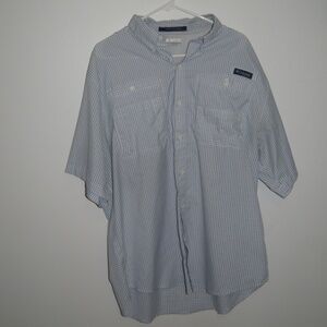 Men's Blue and White Columbia Fishing Shirt size Large
